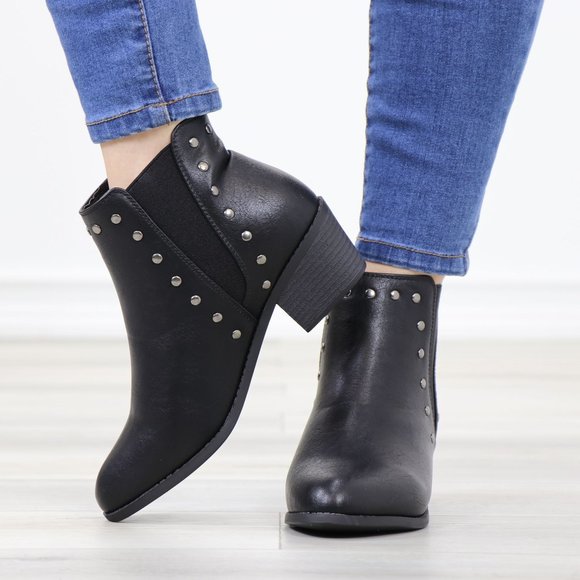 Black Synthetic Leather Chelsea Pointed Toe Low Heel Ankle Boots Metal Studs - Picture 10 of 12